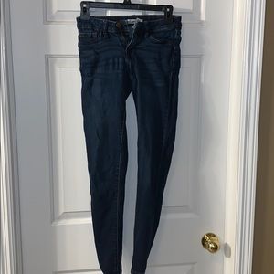 Dark wash jeggings